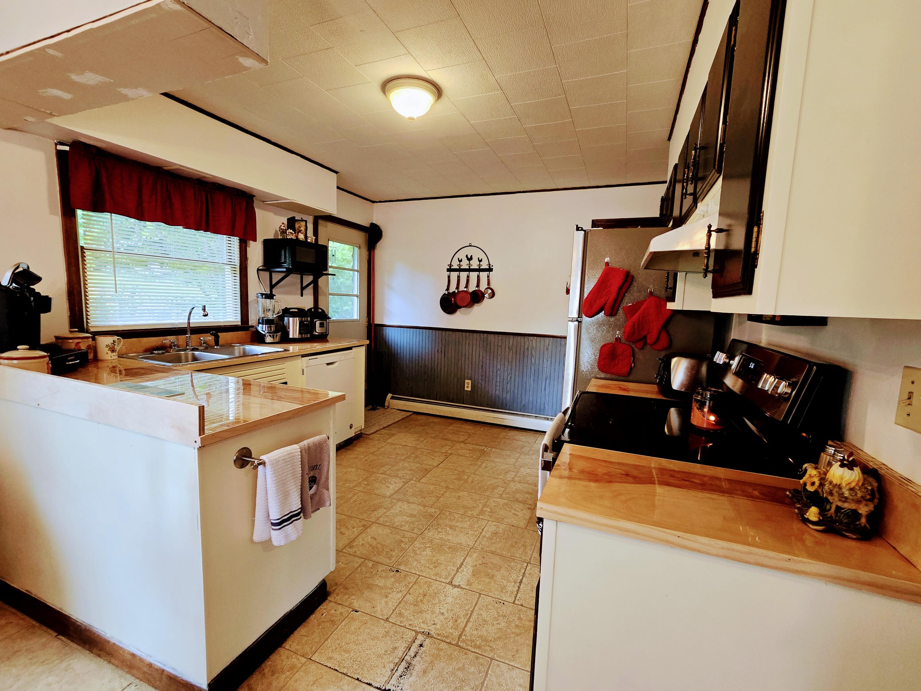 19 Dexter Street Dexter ME 04930