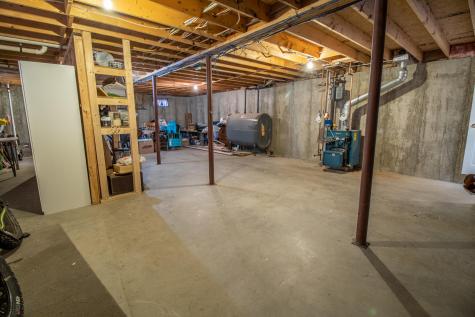 167 Winter Street Auburn ME 04210