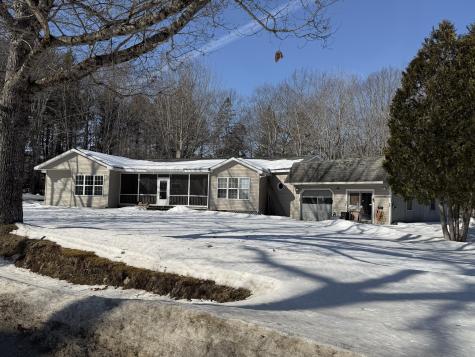 189 Phinney Farm Road Lincoln ME 04457