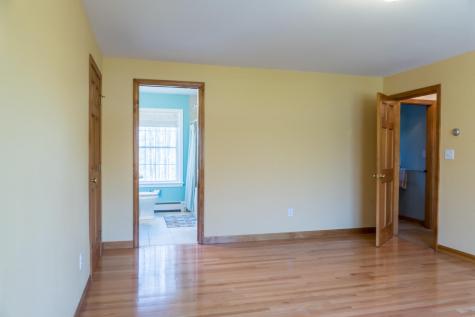 63 Windsor Post Road Freeport ME 04032