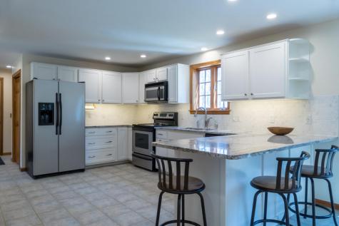 63 Windsor Post Road Freeport ME 04032