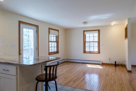 63 Windsor Post Road Freeport ME 04032