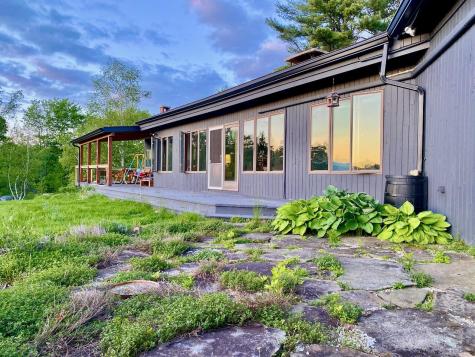 334 Johnson Road Auburn ME 04210