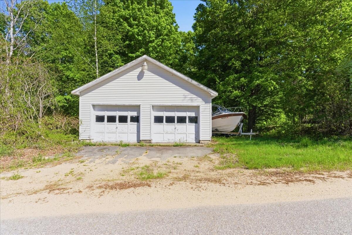 263 Number 6 Road Oxford ME 04281