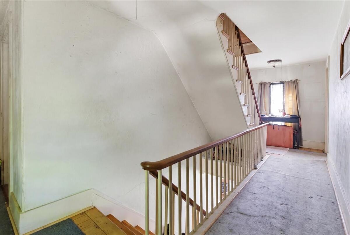 263 Number 6 Road Oxford ME 04281