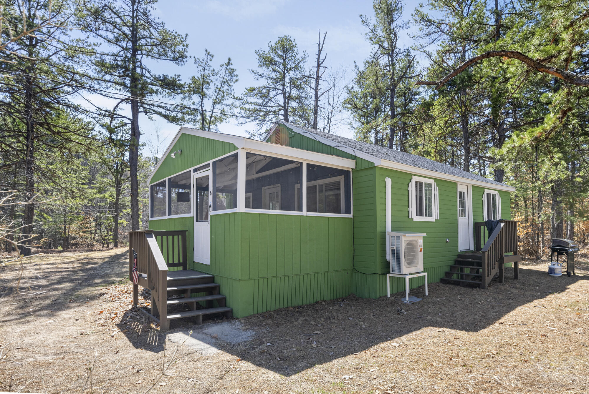 6 Log Cabin Lane Waterboro ME 04087