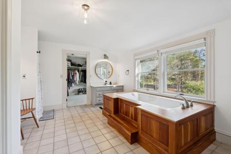 1 Fawn Meadow Lane Freeport ME 04032