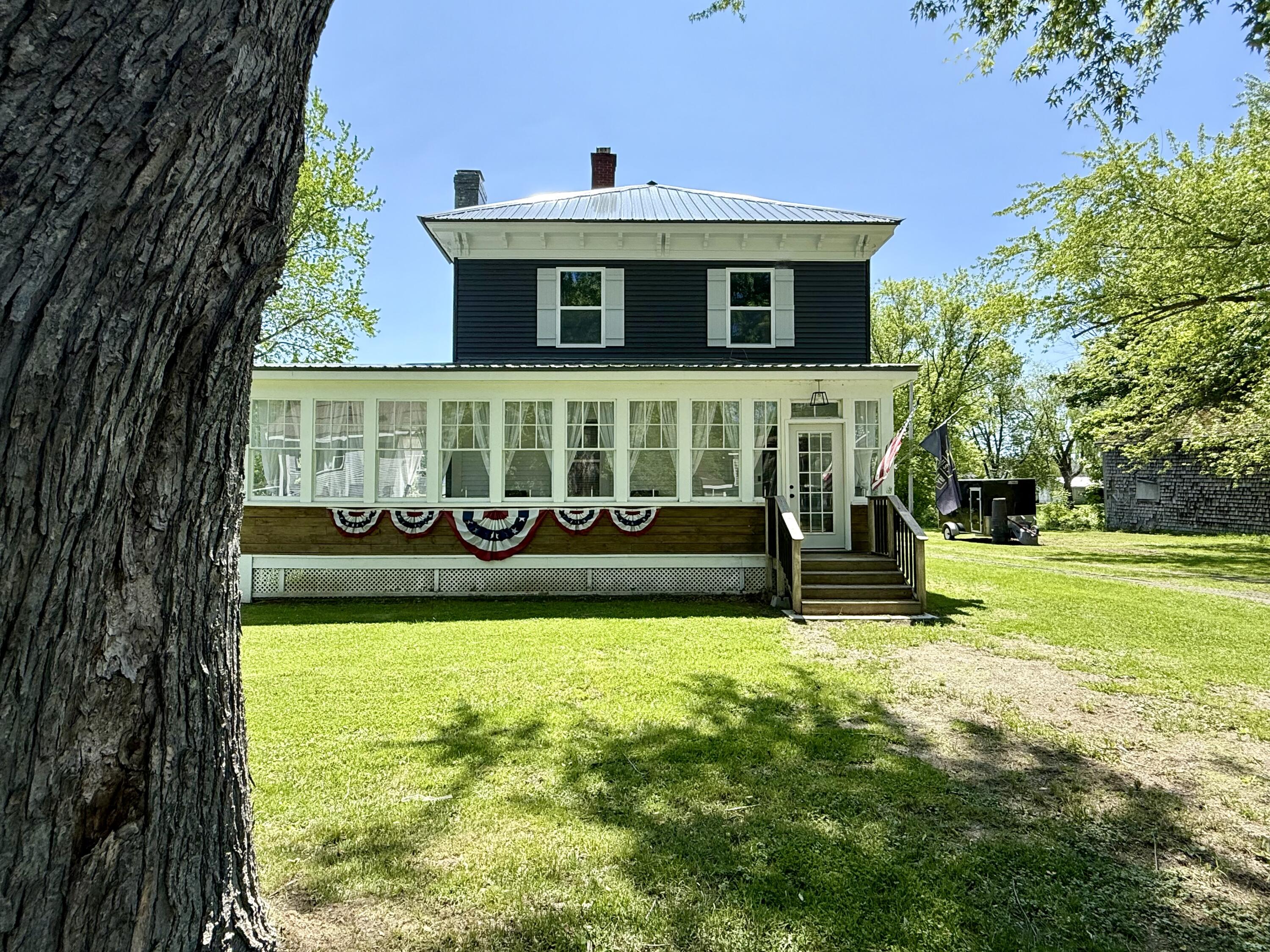 88 Union Street Calais ME 04619