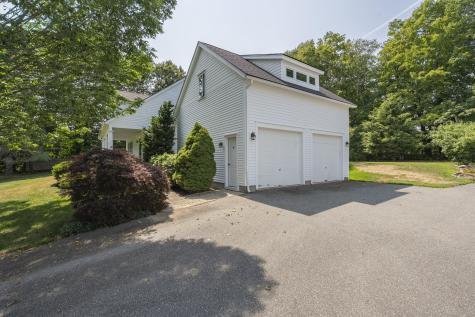 2 Sunnyfield Lane Falmouth ME 04105