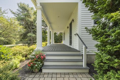 2 Sunnyfield Lane Falmouth ME 04105