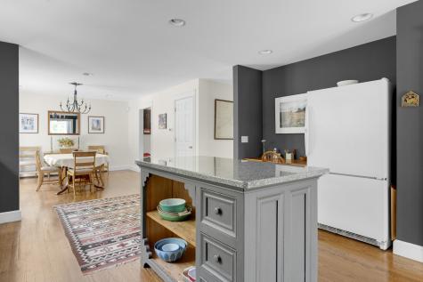 2 Sunnyfield Lane Falmouth ME 04105