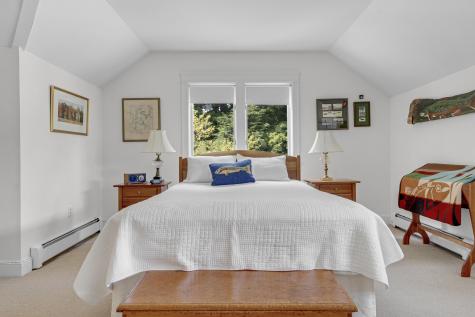 2 Sunnyfield Lane Falmouth ME 04105