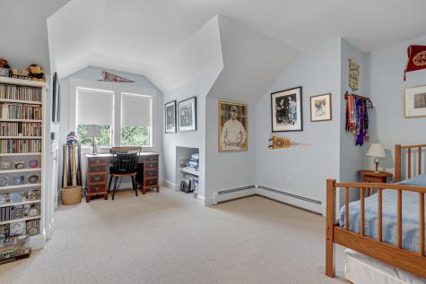 2 Sunnyfield Lane Falmouth ME 04105