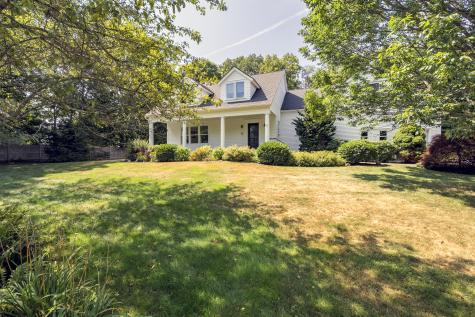 2 Sunnyfield Lane Falmouth ME 04105