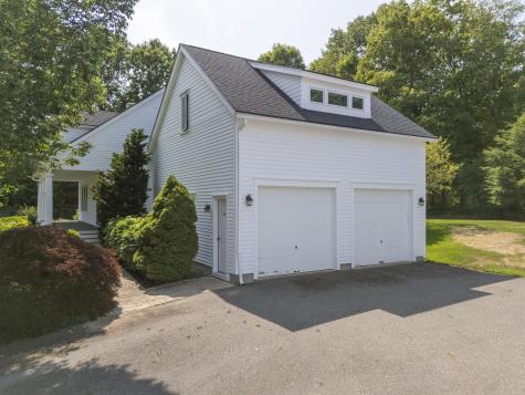 2 Sunnyfield Lane Falmouth ME 04105