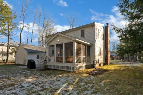 13 Crystal Lane Cumberland ME 04021