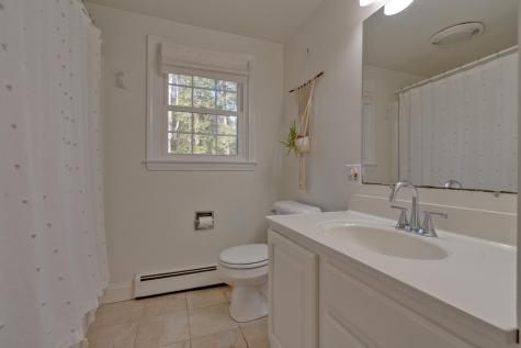 13 Crystal Lane Cumberland ME 04021