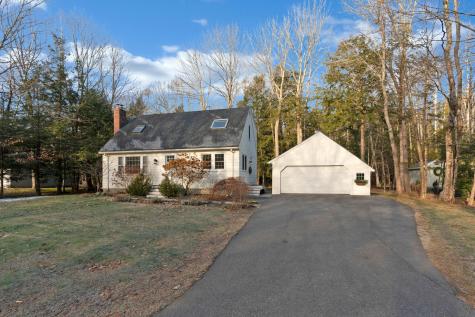 13 Crystal Lane Cumberland ME 04021