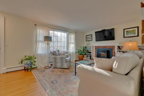 13 Crystal Lane Cumberland ME 04021