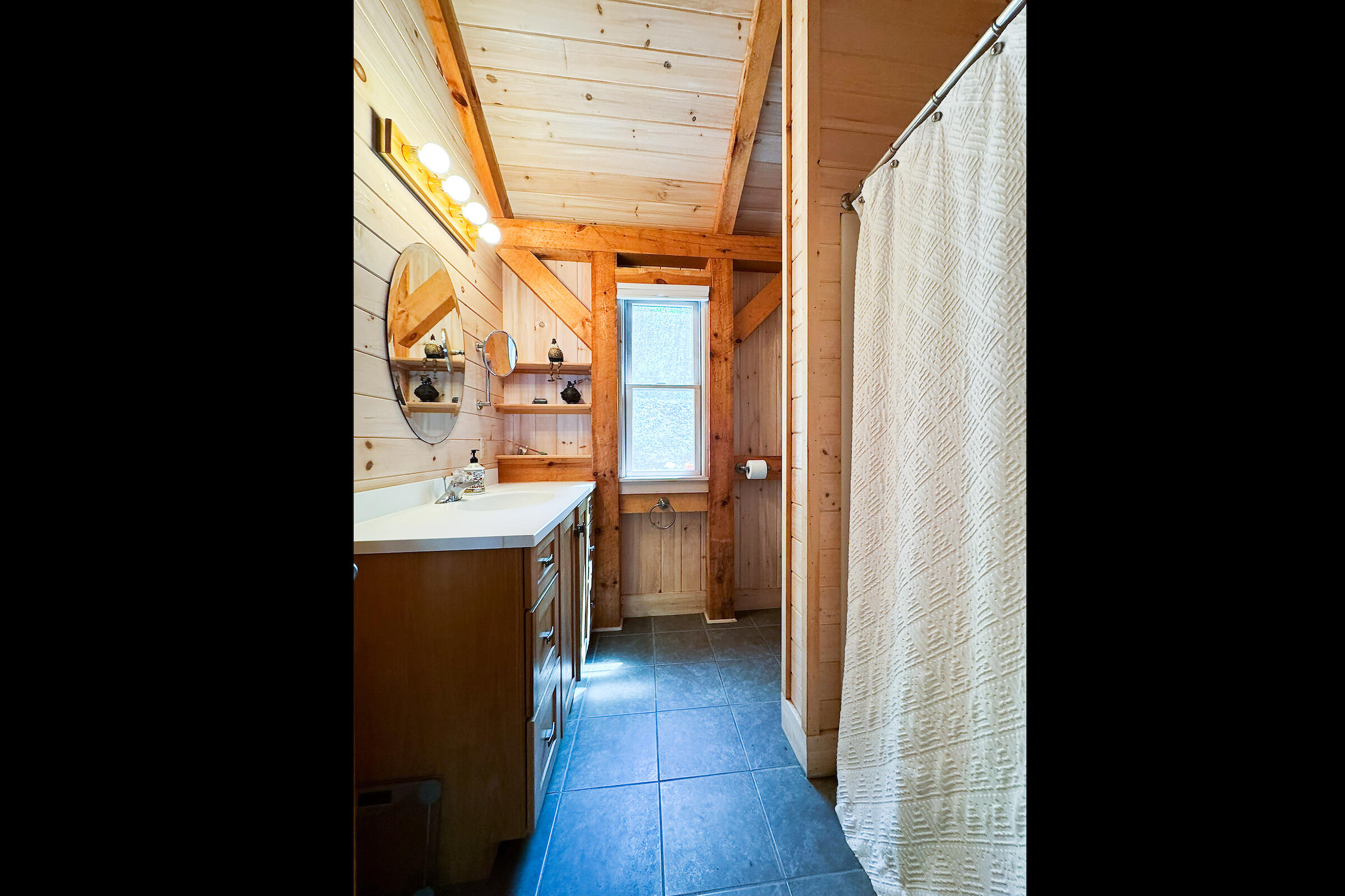 29 Good Day Drive South Bristol ME 04568