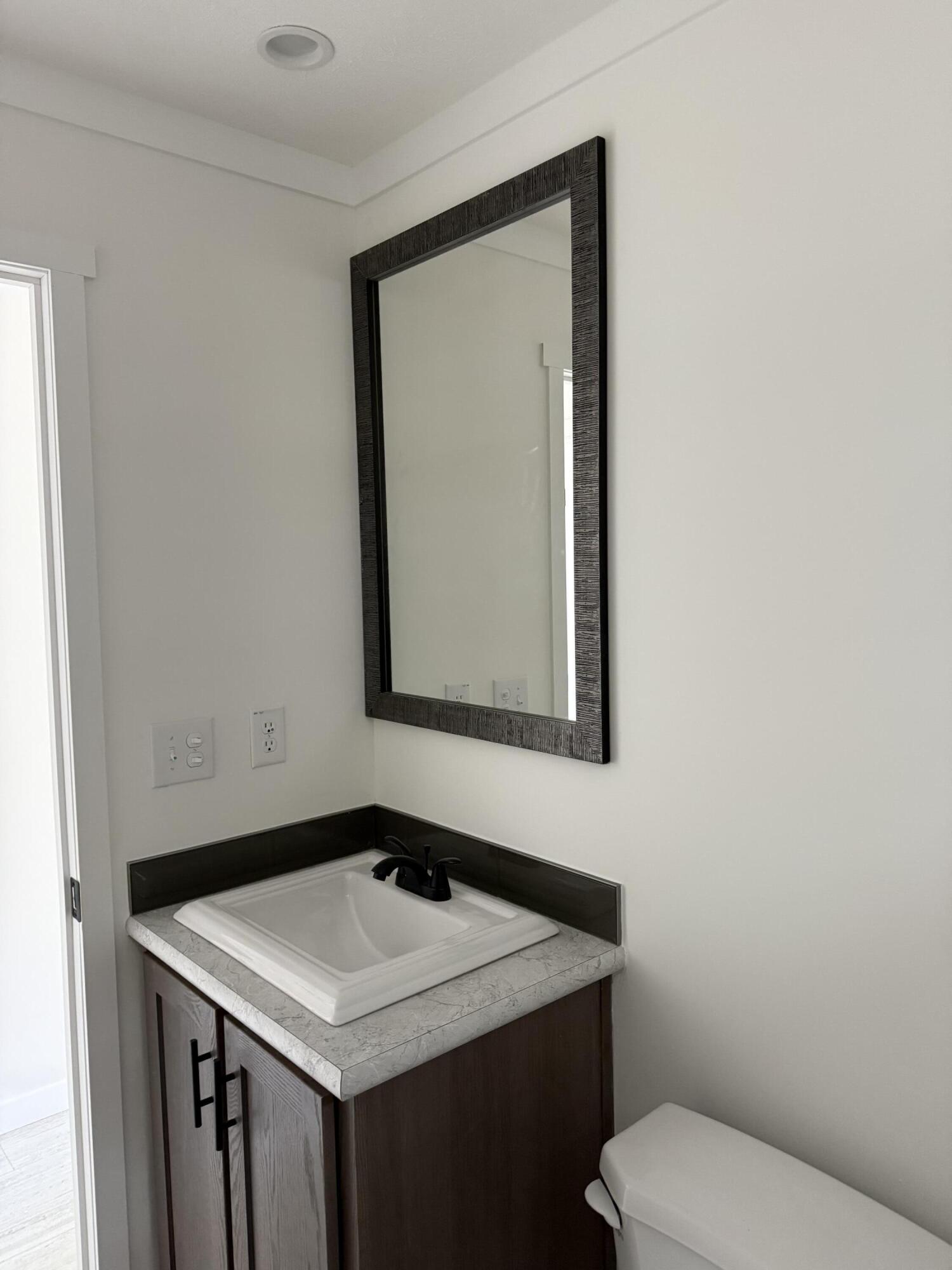 123 Dutch Drive Farmington ME 04938