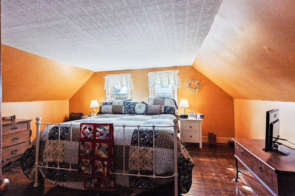 227 Warren Road Pittston ME 04345