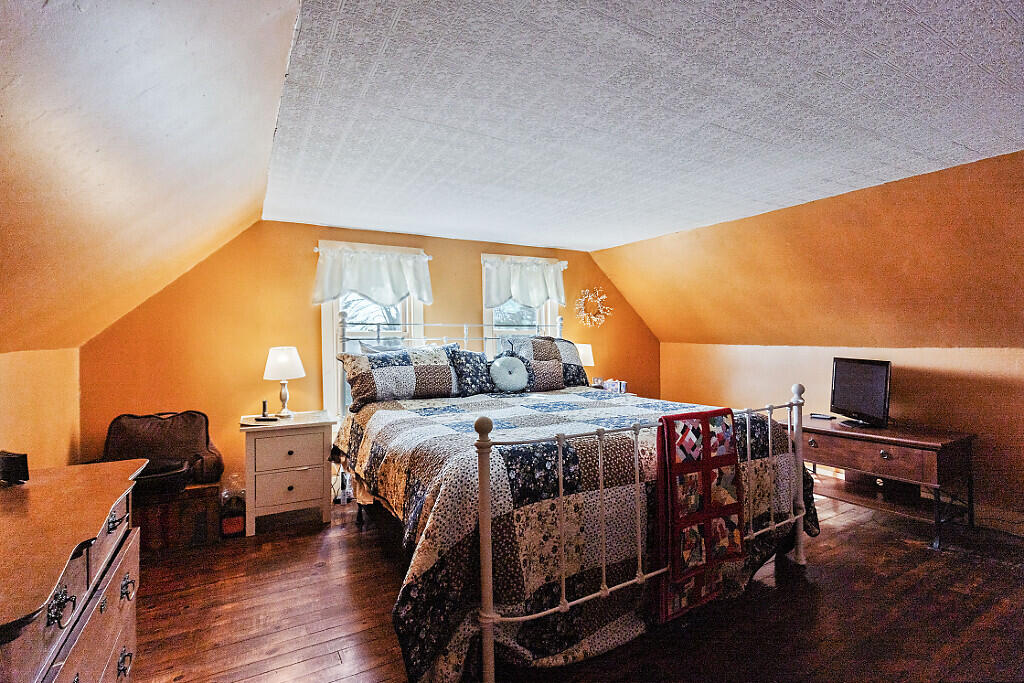227 Warren Road Pittston ME 04345