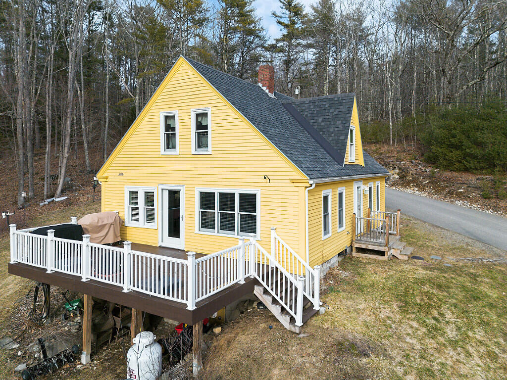 227 Warren Road Pittston ME 04345