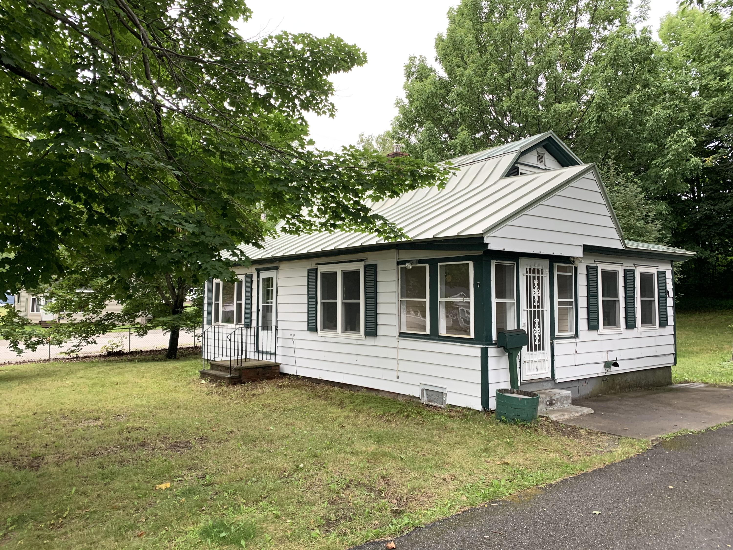 7 Western Avenue East Millinocket, ME