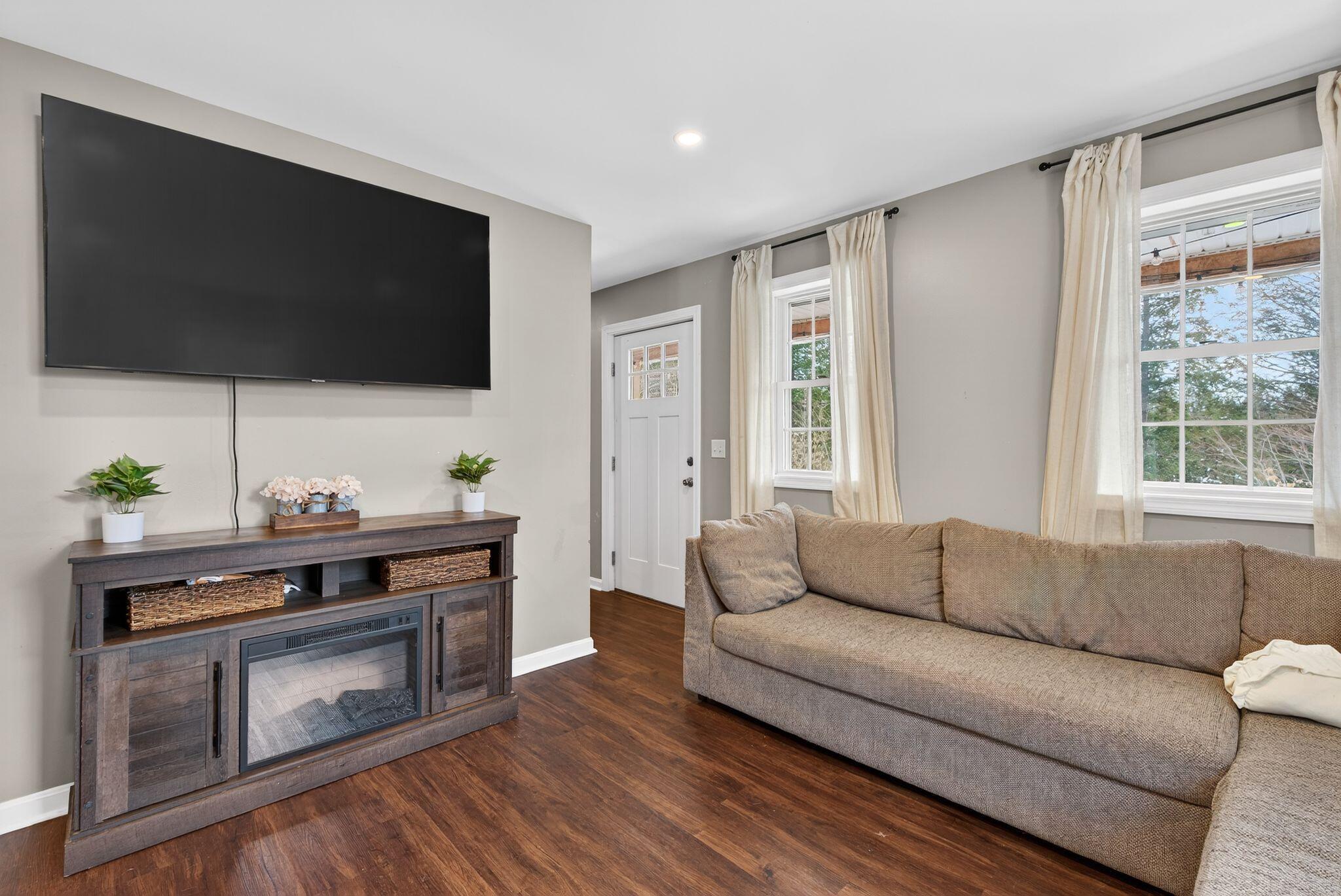 593 Pequawket Trail Baldwin ME 04091