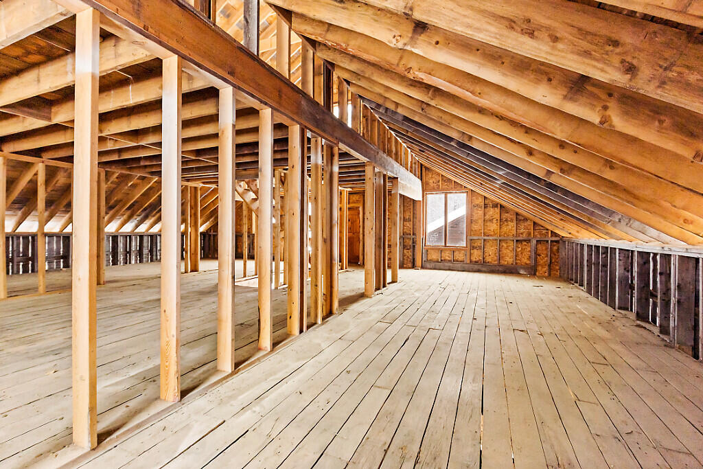 1194 Mercer Road Mercer ME 04957