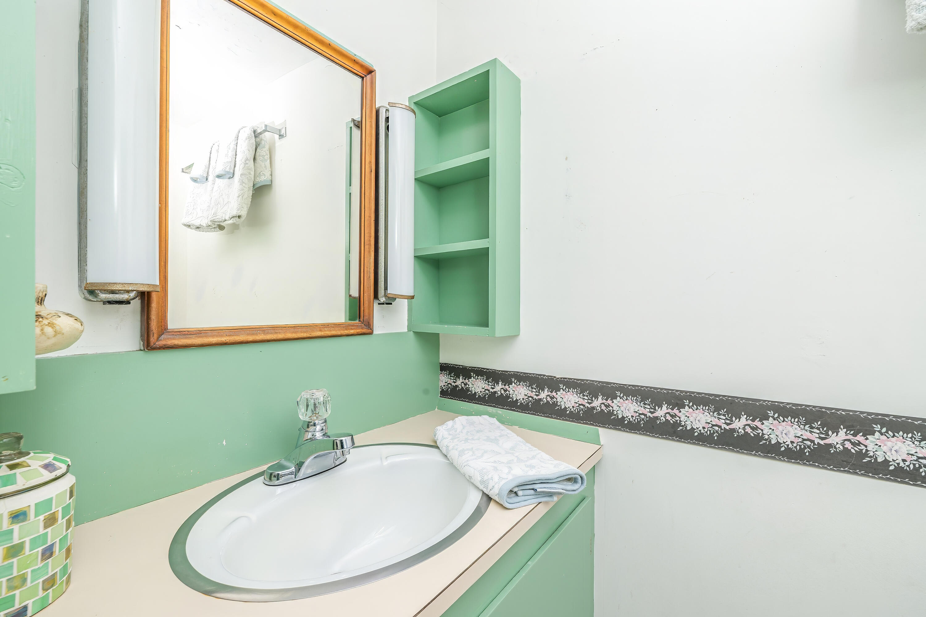 17 Barbour Farm Road Stonington ME 04681