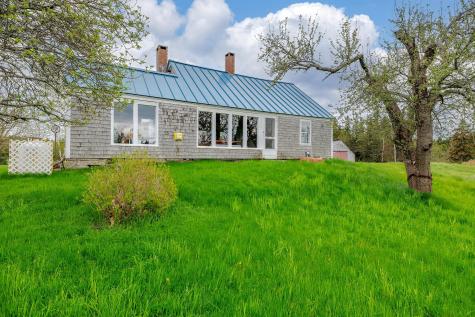 17 Barbour Farm Road Stonington ME 04681