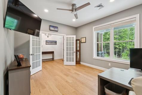 9 Bonita Way Buxton ME 04093