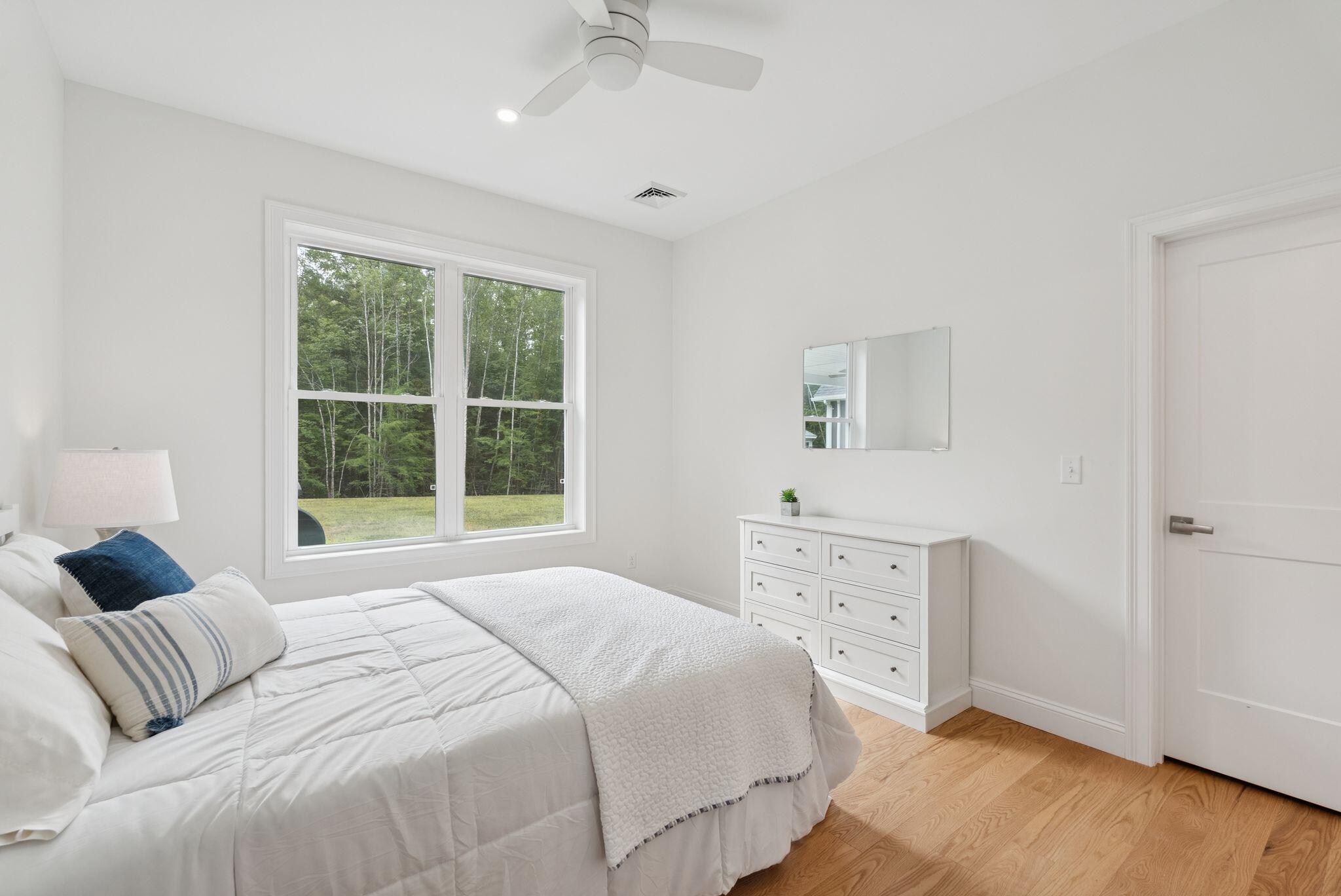 9 Bonita Way Buxton ME 04093