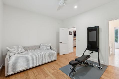 9 Bonita Way Buxton ME 04093