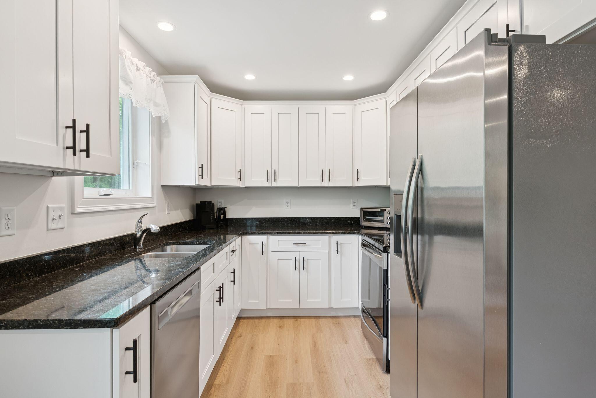 9 Bonita Way Buxton ME 04093