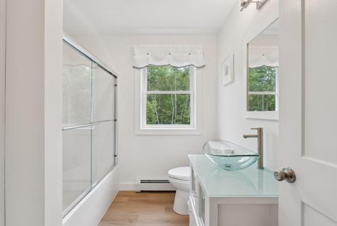 9 Bonita Way Buxton ME 04093