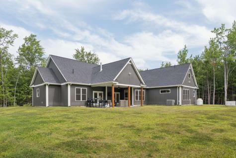 9 Bonita Way Buxton ME 04093