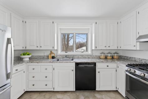 7 Wabun Road Cape Elizabeth ME 04107