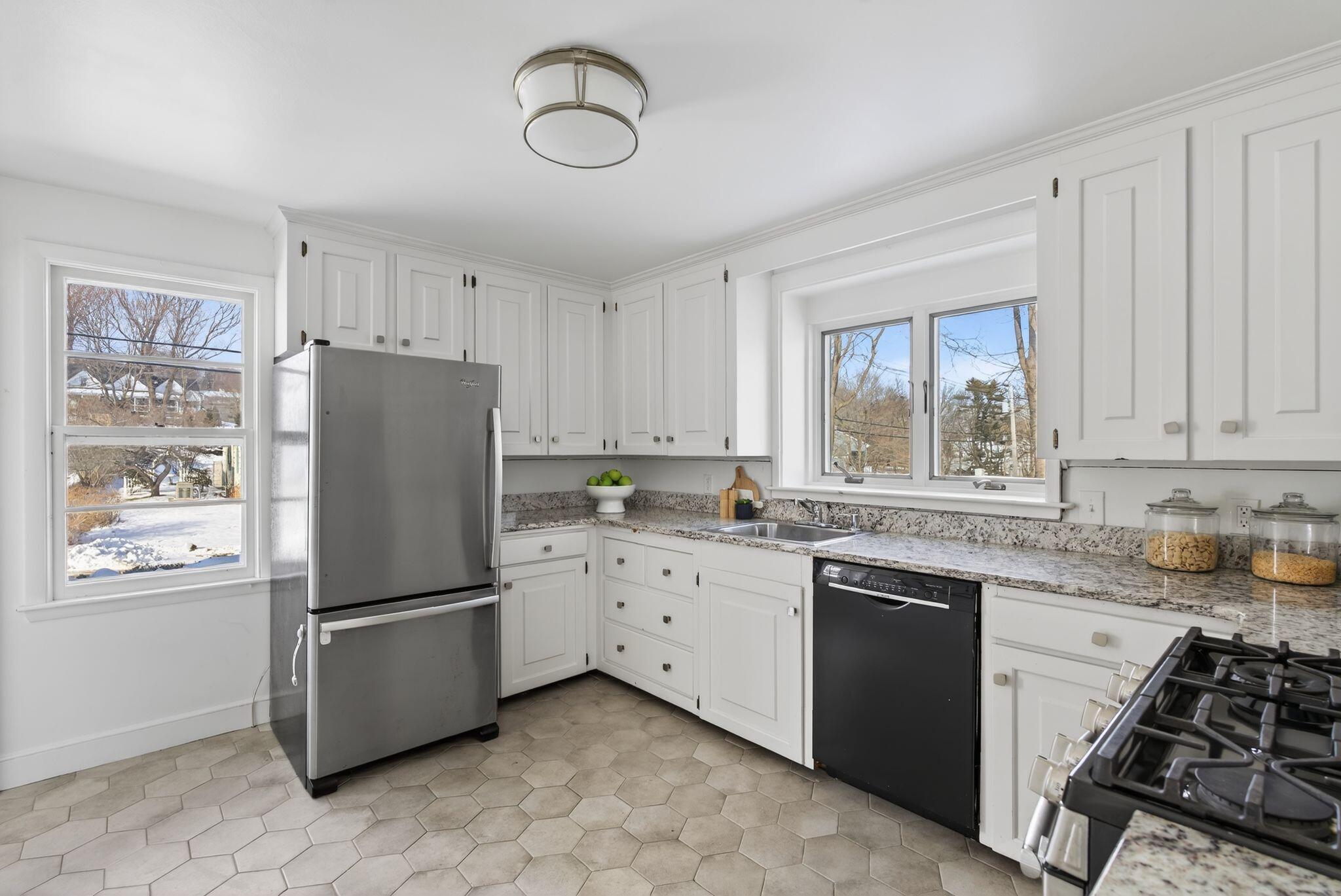 7 Wabun Road Cape Elizabeth ME 04107