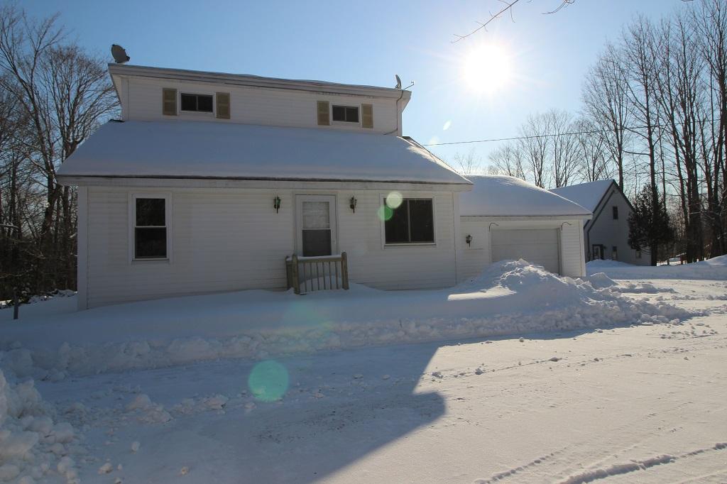 34 Darling Road Hudson ME 04449