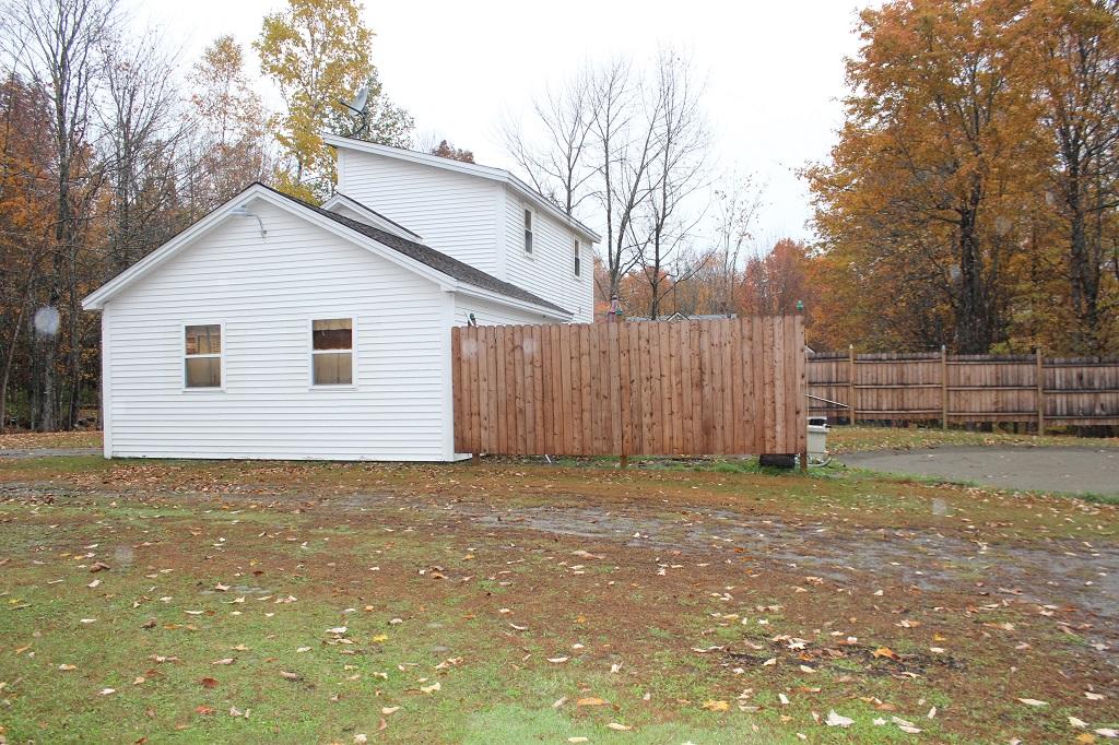 34 Darling Road Hudson ME 04449