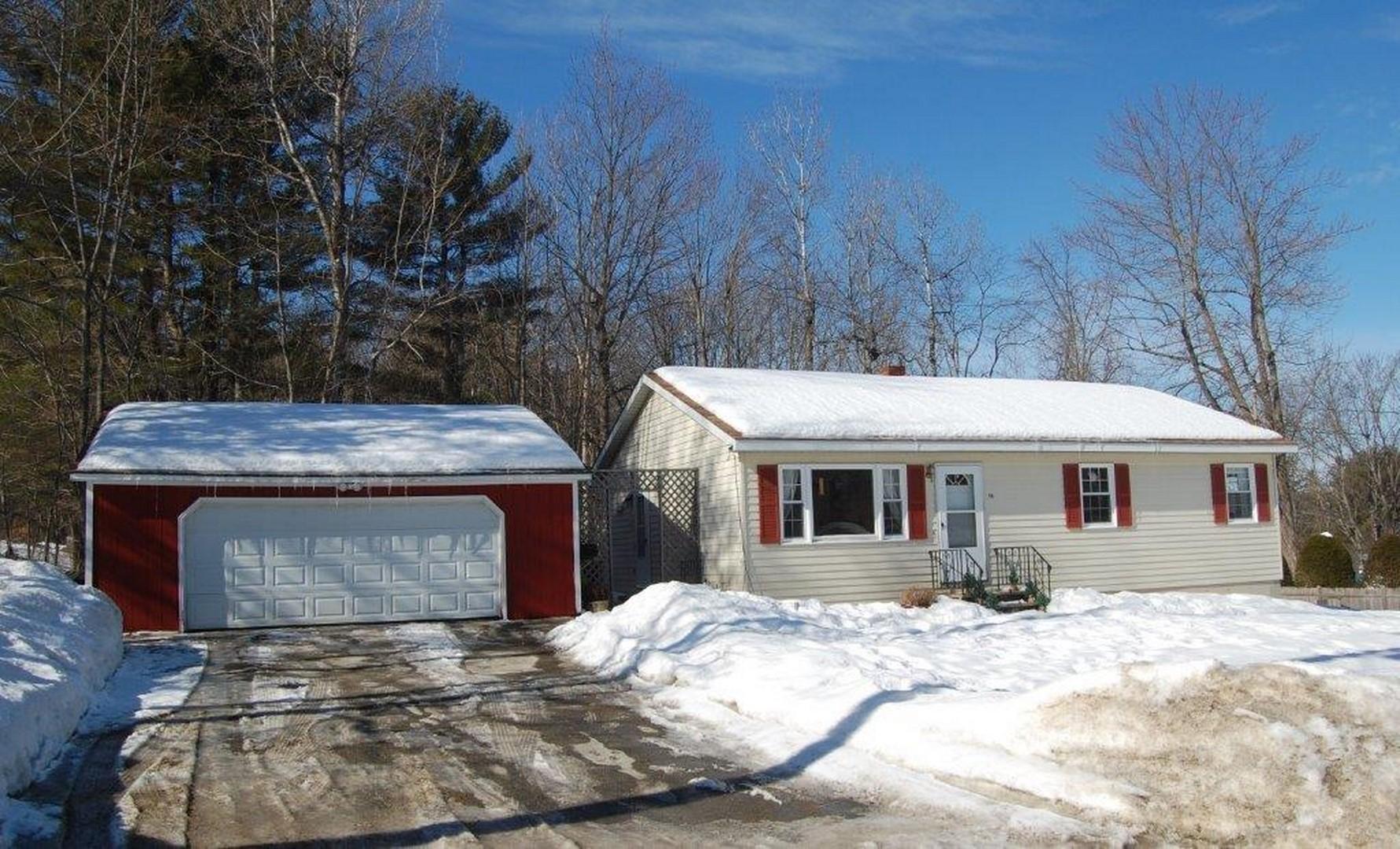 16 Griffin Street Gardiner ME 04345