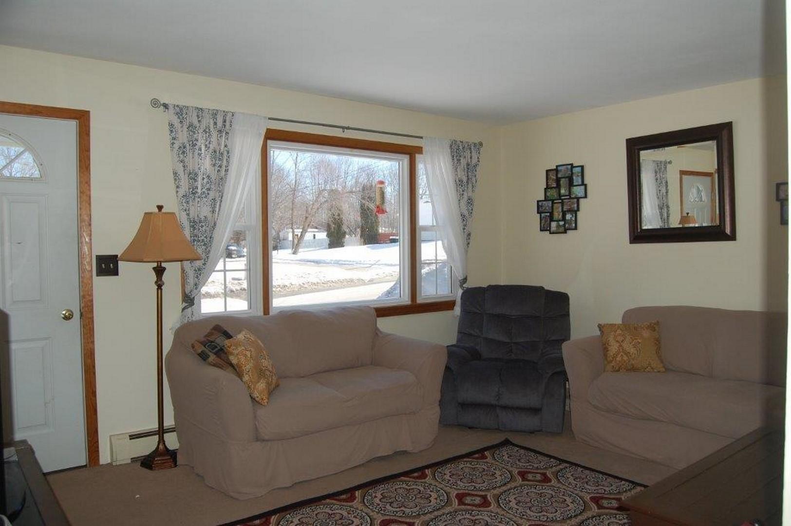 16 Griffin Street Gardiner ME 04345