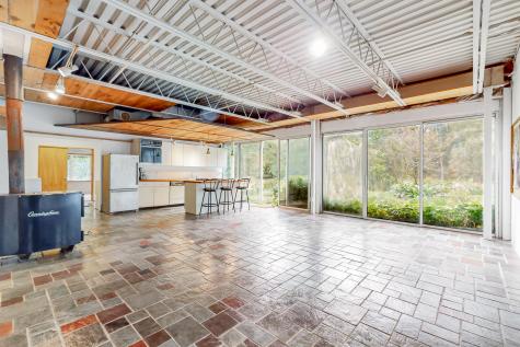 208 Portland Road Gray ME 04039