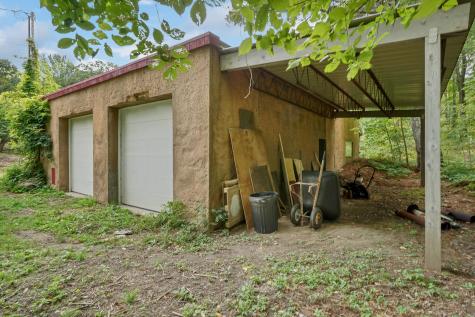 208 Portland Road Gray ME 04039