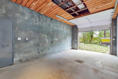 208 Portland Road Gray ME 04039
