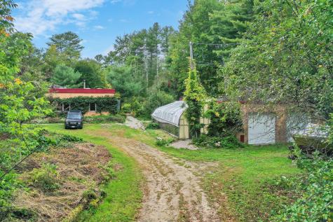 208 Portland Road Gray ME 04039