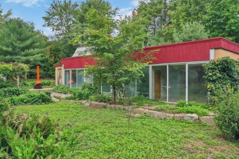 208 Portland Road Gray ME 04039